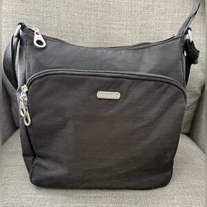 Baggallini Joey Bagg Crossbody Black